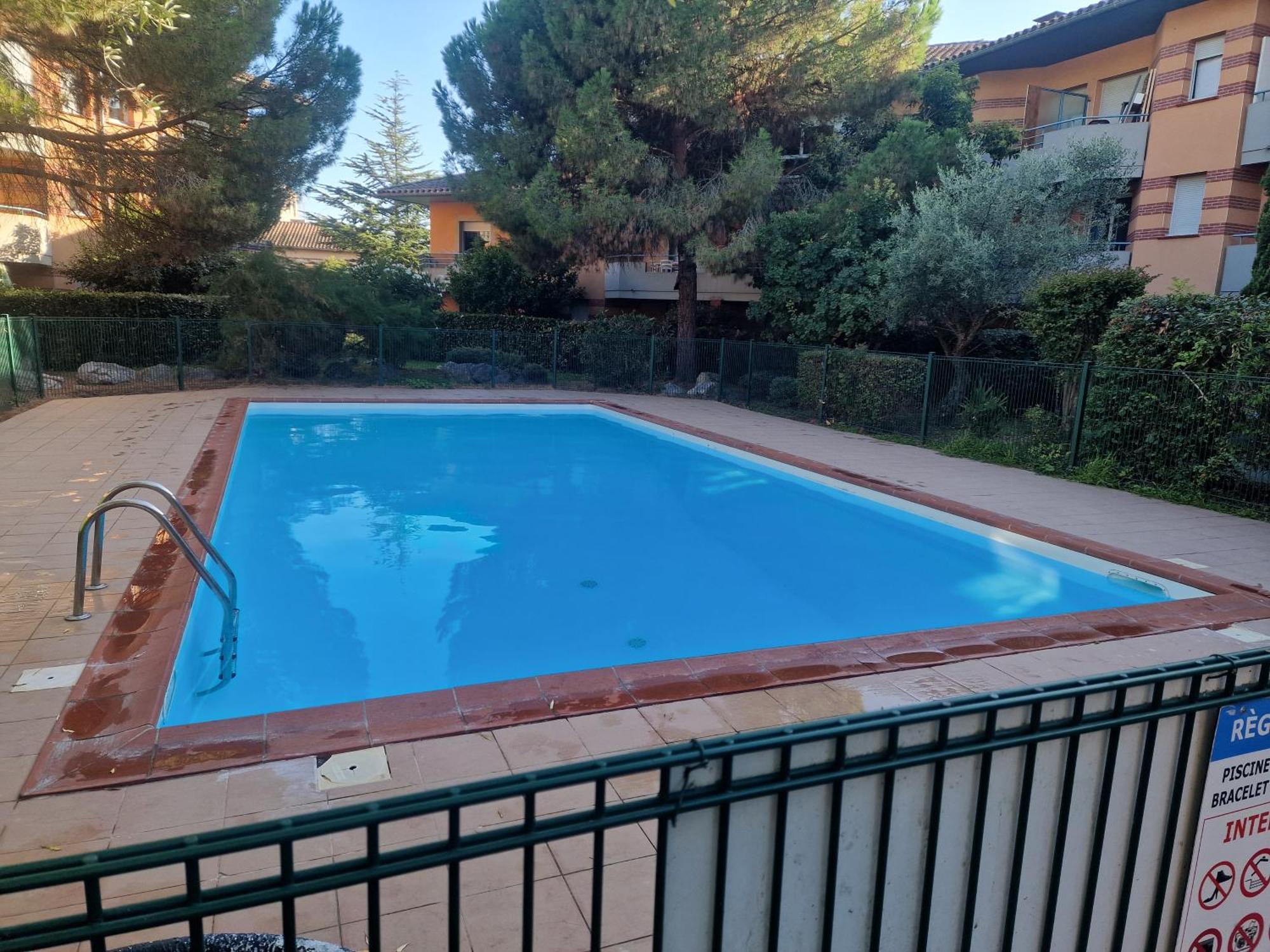 Comfortable Duplex En Residence Securisee Proche Metro Toulouse Exterior foto